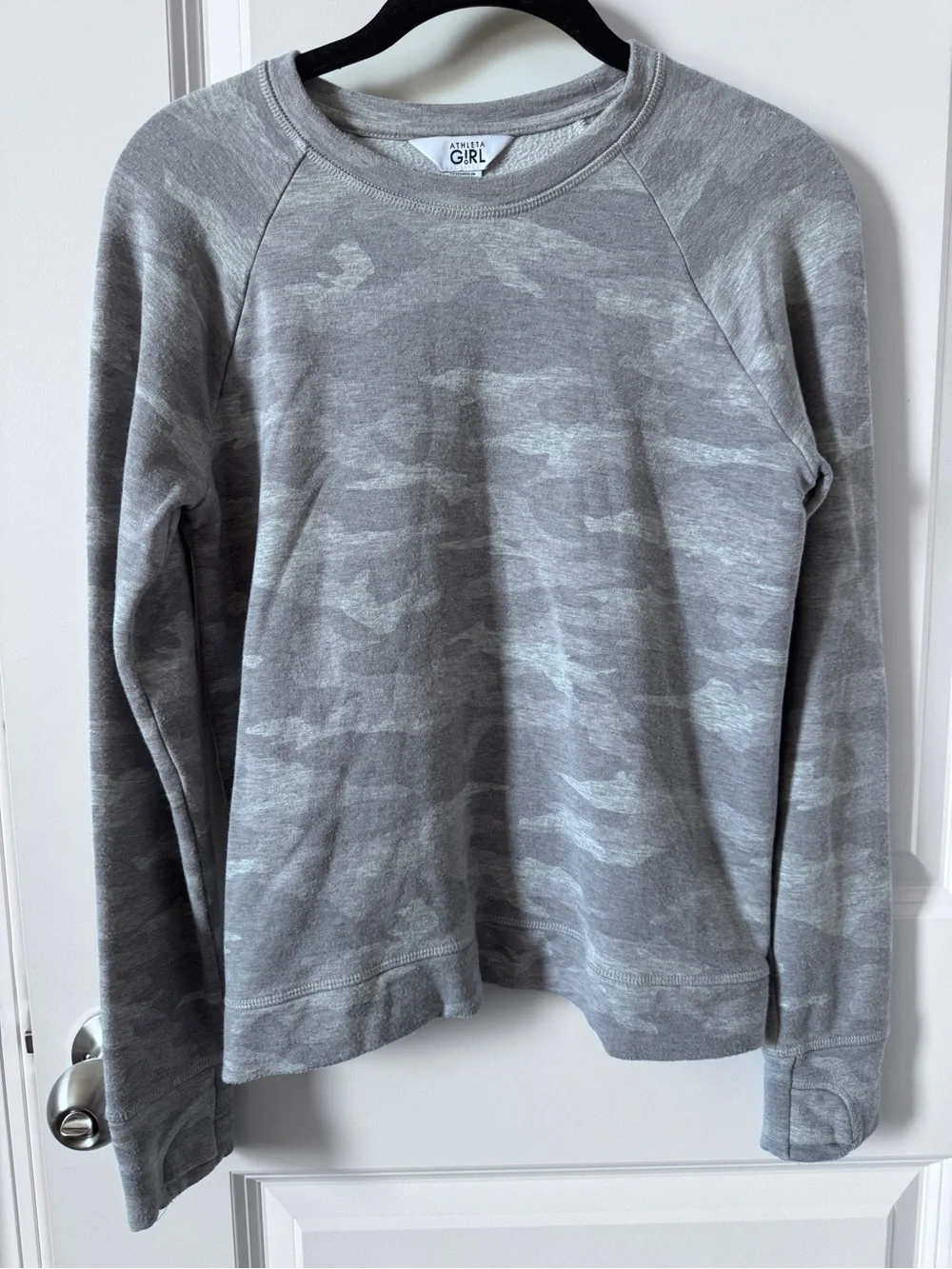 Athleta Girl Cozy Cross Your Fingers sweatshirt-Gray Camo Print-XL-14